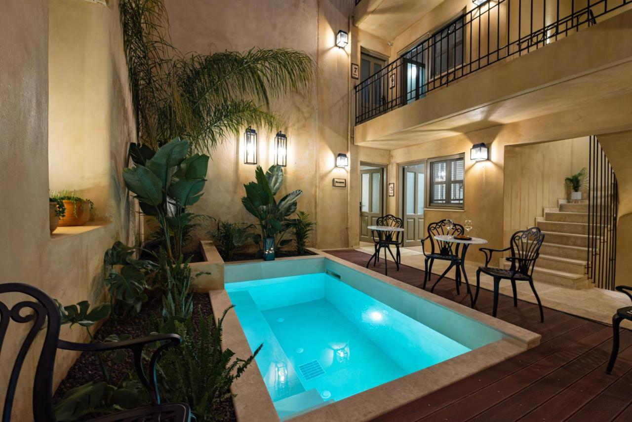 Casa Di Gaga Luxury Suites 罗希姆诺 外观 照片