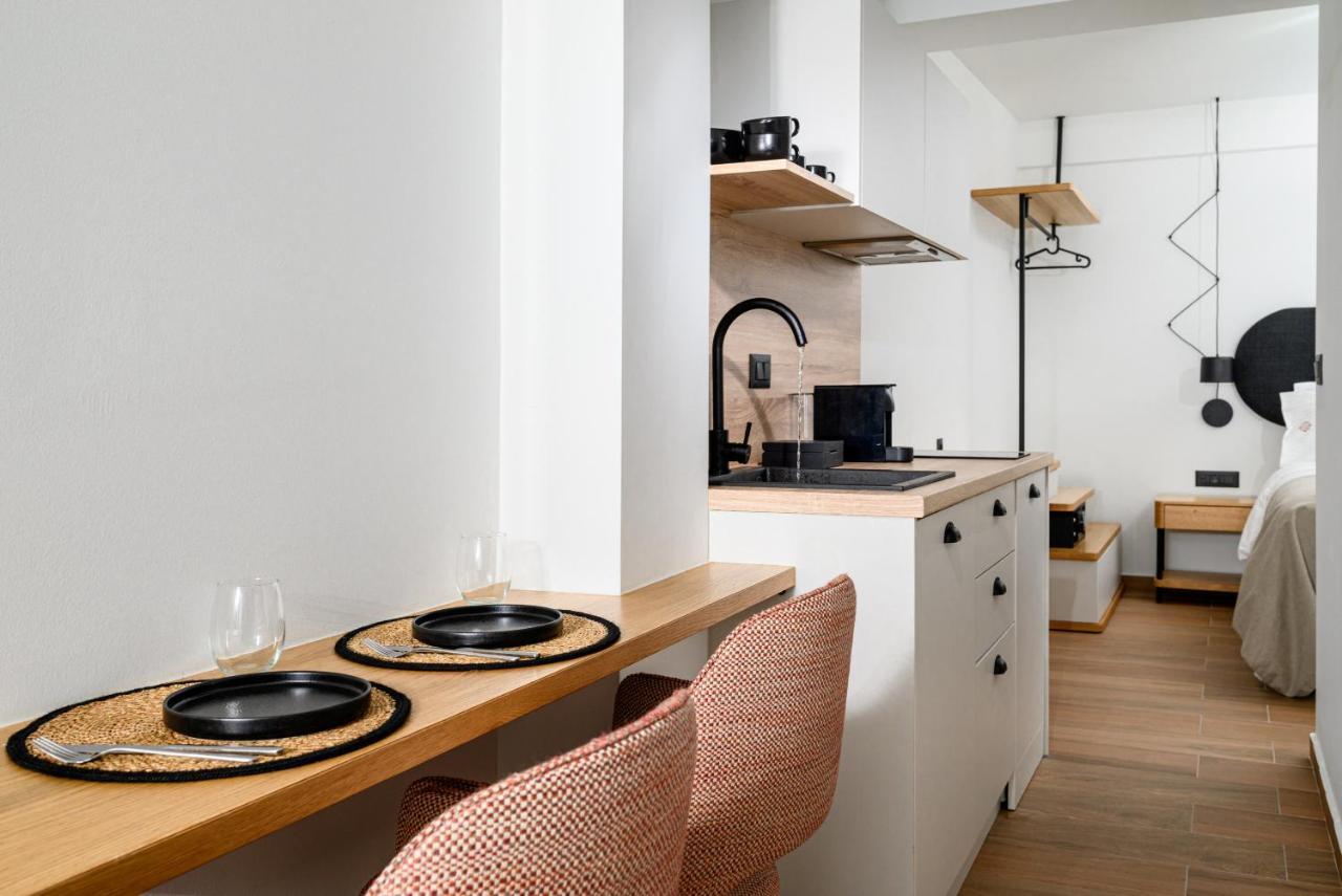 Casa Di Gaga Luxury Suites 罗希姆诺 外观 照片